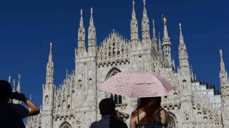 Milan: Duomo Tour with Priority Entry & Rooftop Access - Practical Tips for Travelers