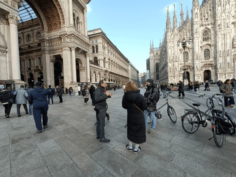 Milan: Guided Bike Tour 3 hours & half - Key Points