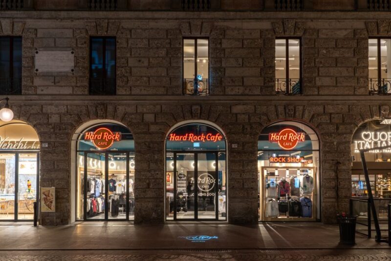 Milan: Hard Rock Cafe with Set Menu for Lunch or Dinner - FAQ