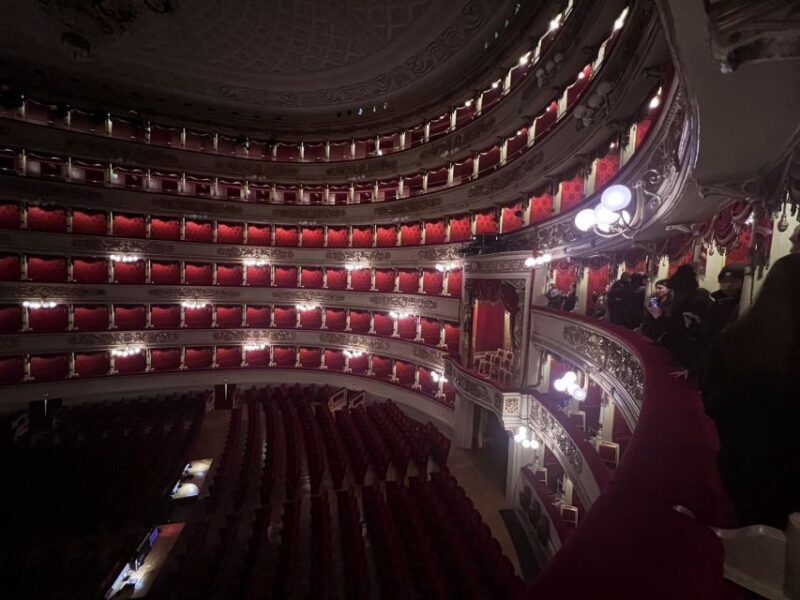 Milan: La Scala Theatre Skip-the-line Guided Tour - Discovering Milan’s La Scala: A Journey Through Sound and Style