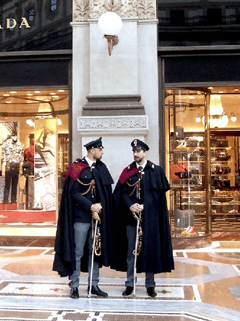 Milan Postcard Viewpoints Walk with Locals - Travel Bloggers - Authenticity and Experience