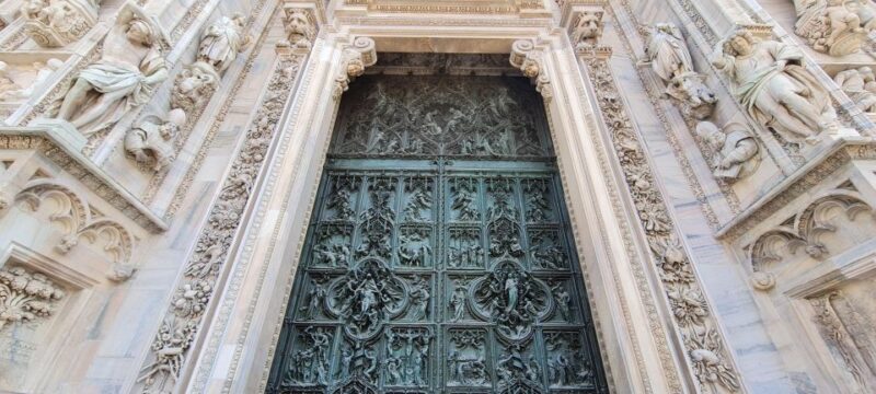 Milan: Skip-the-Line Duomo Guided Tour & Open Bus Ticket Bus - FAQ