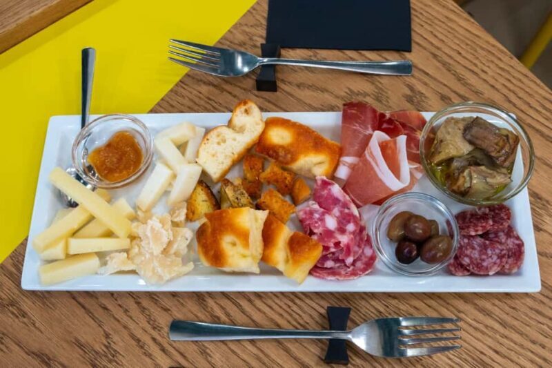 Milan: Wine Tasting Experience with Platter at Winelovers - Key Points