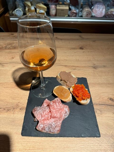 Milano Audio Guided Tour with Food Tasting box - FAQ