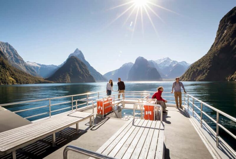 Milford Sound: Nature Cruise - Grand Views & Optional Lunch - Who Is This Tour Best Suited For?