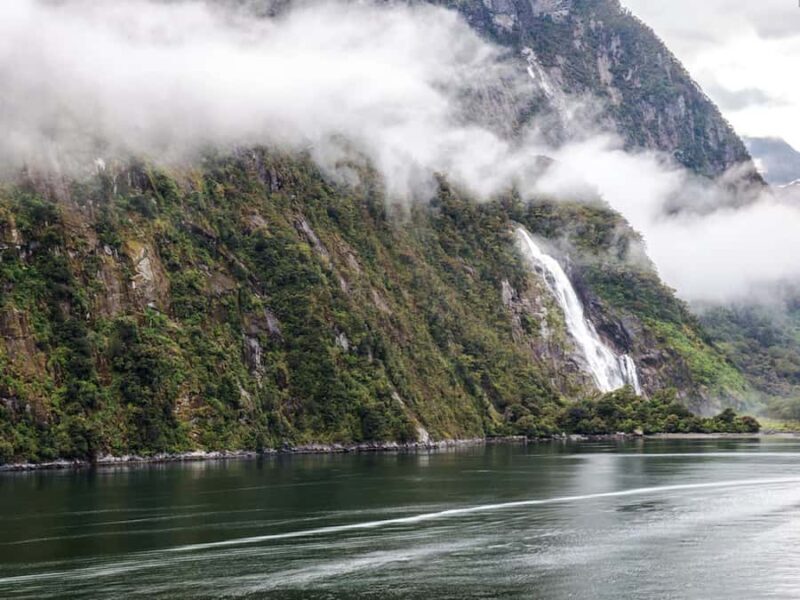 Milford Sound Panoramic Helicopter Tour | 50-Min Experience - FAQ
