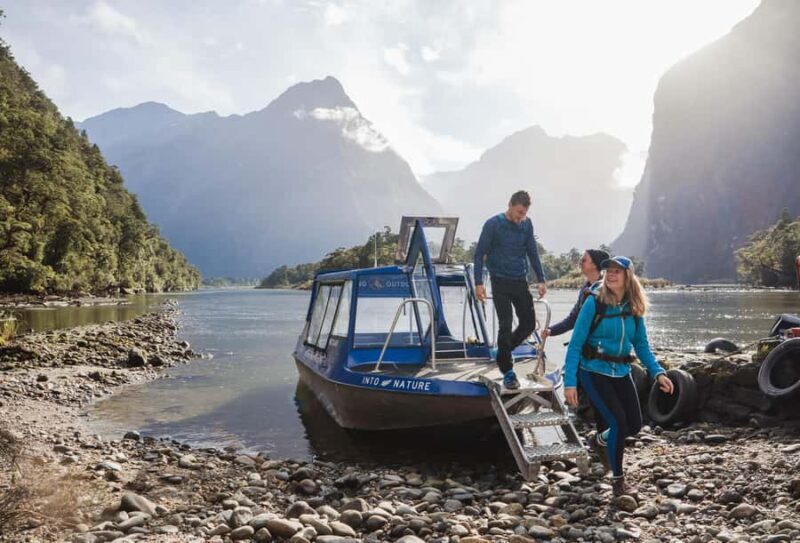 Milford Sound: Self-Guided Milford Track Day Walk - Introduction: Your Self-Guided Escape into Milford Sound