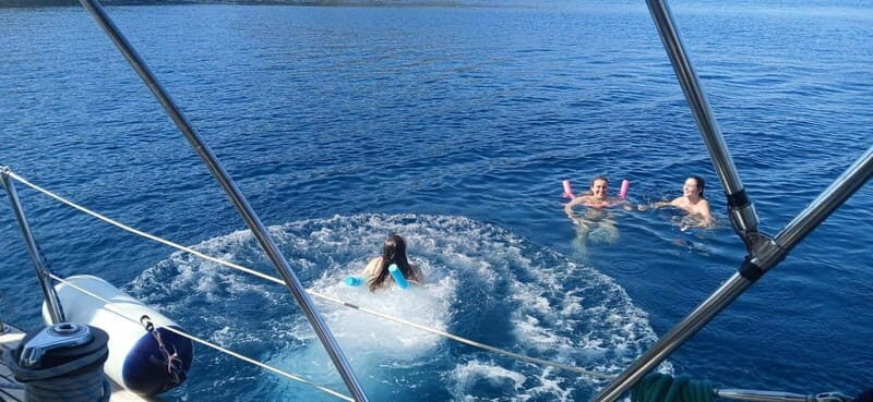 Milos: Half-Day Morning Kleftiko & Sykia Cave Cruise - An In-Depth Look at the Milos Half-Day Cruise