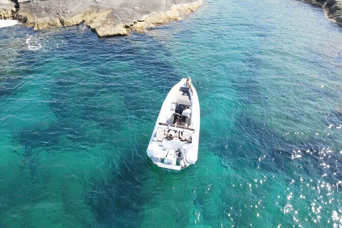Milos Island: Private Boat Rental in Milos Greece with no licence - Why Rent a Boat in Milos?