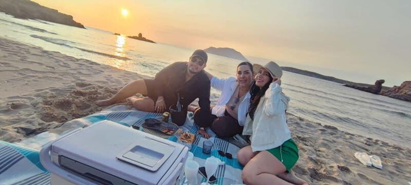 Milos: Luxury Sunset Jeep Safari with Picnic - What Makes This Tour Stand Out?