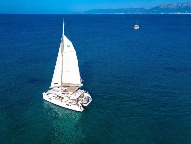 Milos: Private Catamaran Cruise to Kleftiko and Polyegos - An In-Depth Look at the Tour