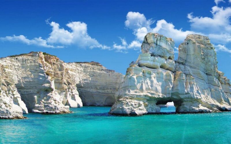 Milos: Private Half-Day Catamaran Cruise to Kleftiko Bay - FAQ