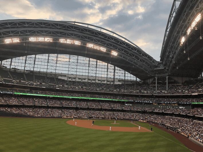 Milwaukee Brewers Baseball Game at American Family Field - An In-Depth Look at the Milwaukee Brewers Game Experience