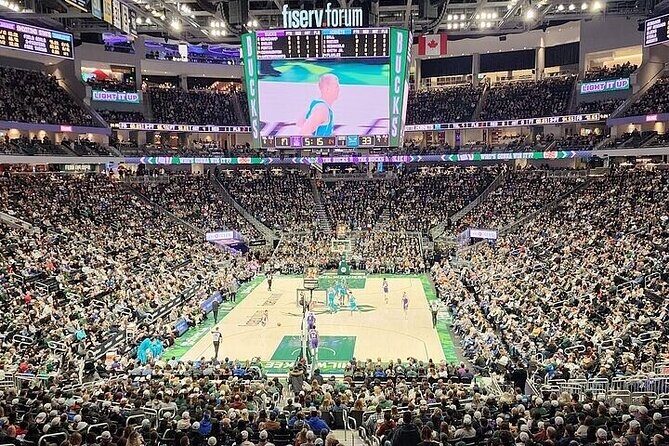 Milwaukee Bucks Basketball Game at Fiserv Forum - A Closer Look at the Milwaukee Bucks Tour