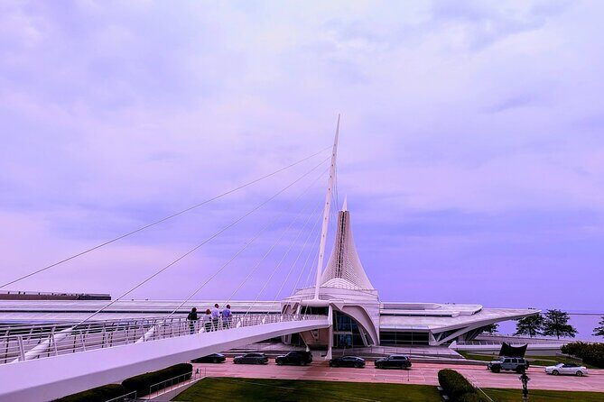 Milwaukee Scavenger Hunt Walking Tour and Game - Who Will Love This Experience?