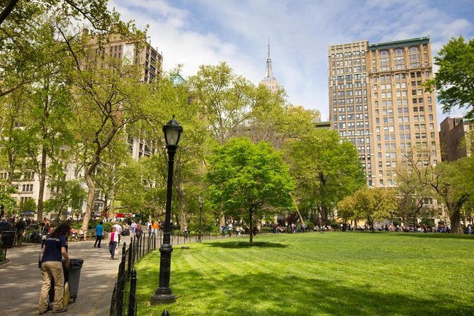 Mini Private Secondhand Shopping Tour in NYC - includes up to 6 - Introduction