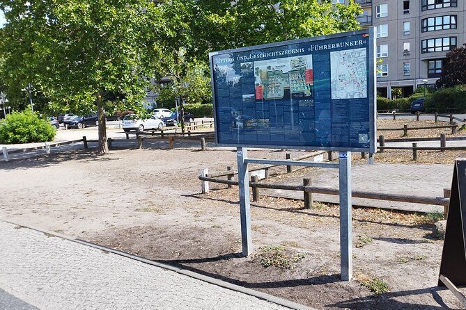 Minivan Driver and Guide (DIN15565) Tailor Made Berlin Highlights - FAQ