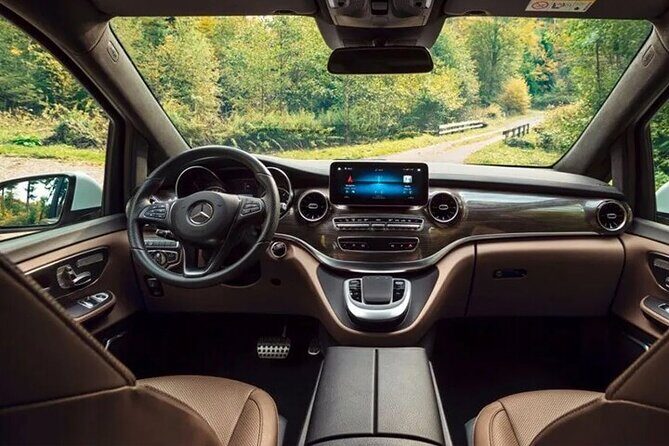 Minivan Private Transfer Edinburgh to Edinburgh Airport EDI - What to Expect from This Private Transfer