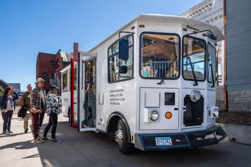 Minneapolis Narrated Sightseeing Scenic Tour - FAQ: Your Practical Questions Answered