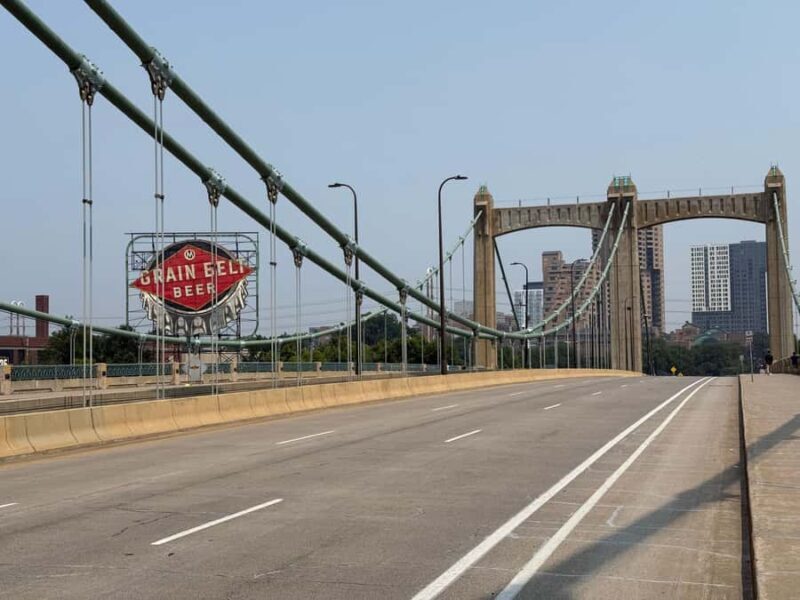 Minneapolis: North Loop Food Tour with 6 Local Tastings - Price and Value