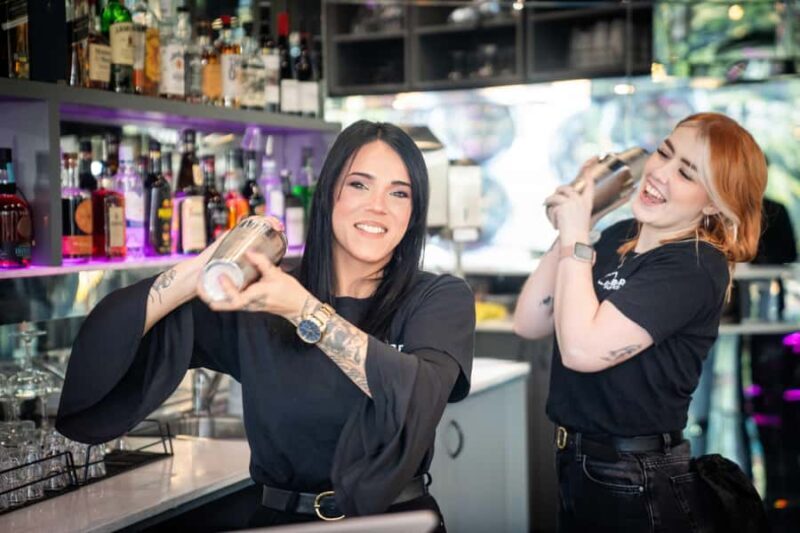 Mirror Bar - Who Should Consider Visiting?