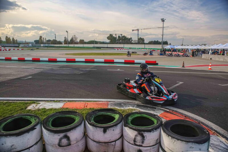 Misanino: 20-Minute Go-Karting Race with Qualifying Laps - Key Points