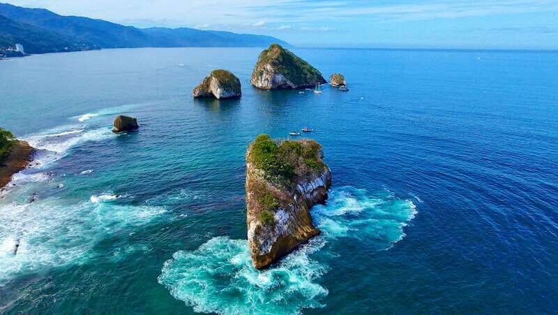 Mismaloya: Snorkeling, Cliff Jumping, and Beach Tour - Key Points