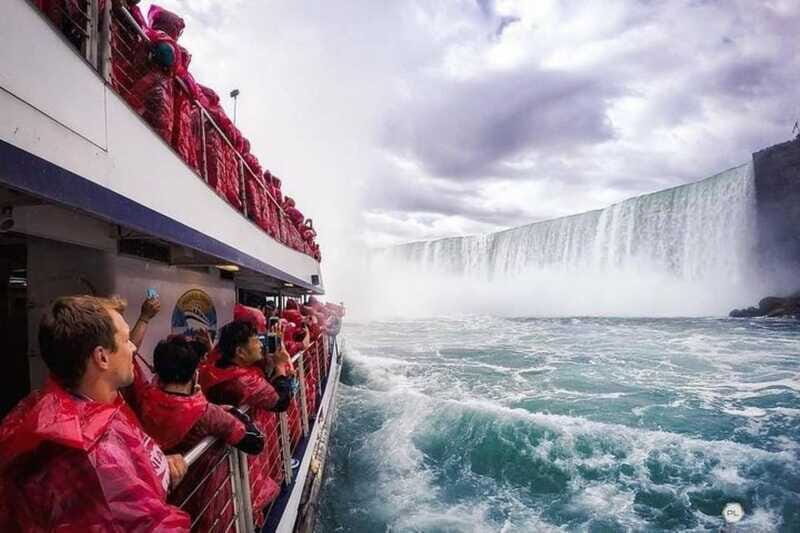Mississauga: Niagara Falls Day Tours with Boat and Lunch - Who Will Love This Tour?