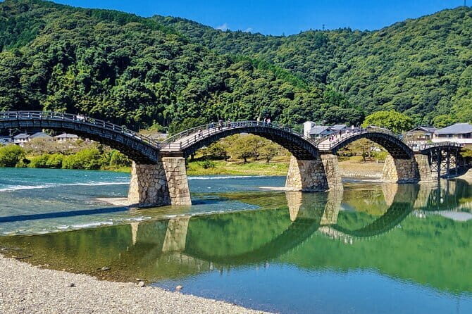 Miyajima, Iwakuni Exploring the Most Iconic Japanese Landscapes - What Makes This Tour Valuable?