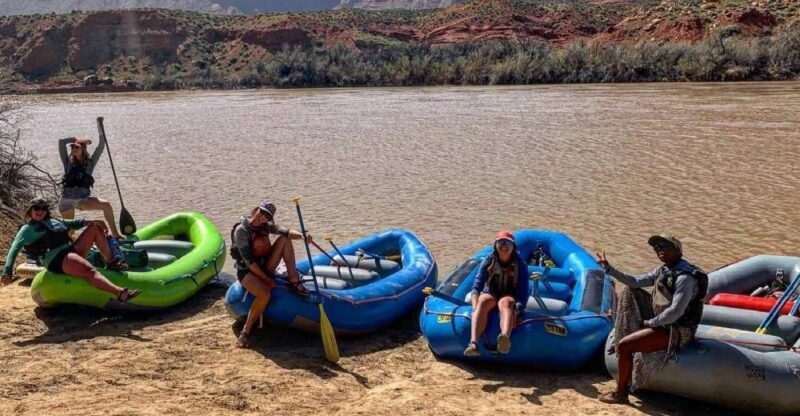 Moab: Whitewater Rafting on the Colorado River - An In-Depth Look at the Experience