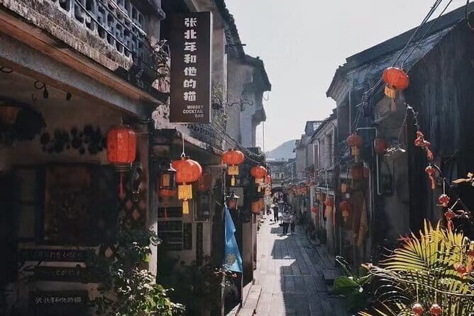 Modern and Ancient Shenzhen Tour - The Panoramic Experience from Diwang Mansion
