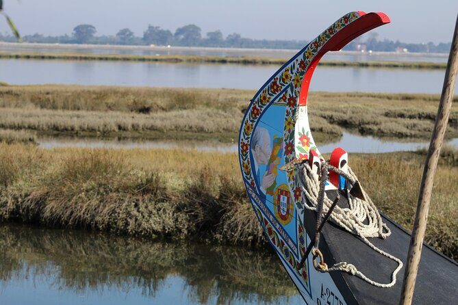 Moliceiro boat trip, with experience in bivalves harvesting - FAQ