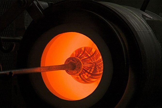 Molten glass magic - Glassblowing class - PRIVATE - Who Would Love This Experience?