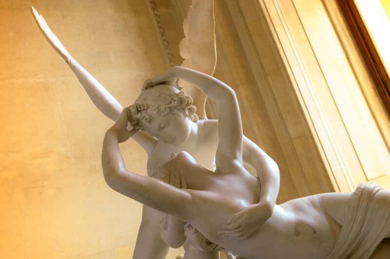 Mona Lisa & Treasures: 6-people Max Louvre Experience - Key Points