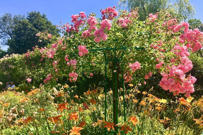 Monet's Gardens & House-Private Giverny Tour From Paris - FAQ