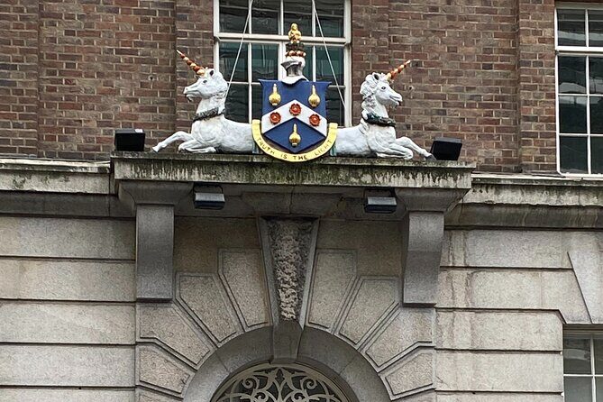 Money and Power in the City Sightseeing Tour - Who Should Book This Tour?