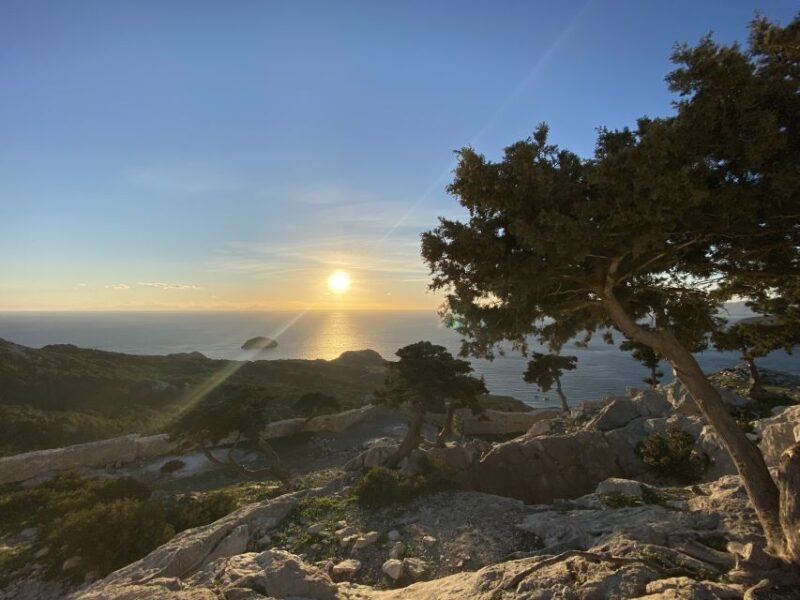 Monolithos: Small Group Hike and Sunset at Monolithos Castle - FAQ