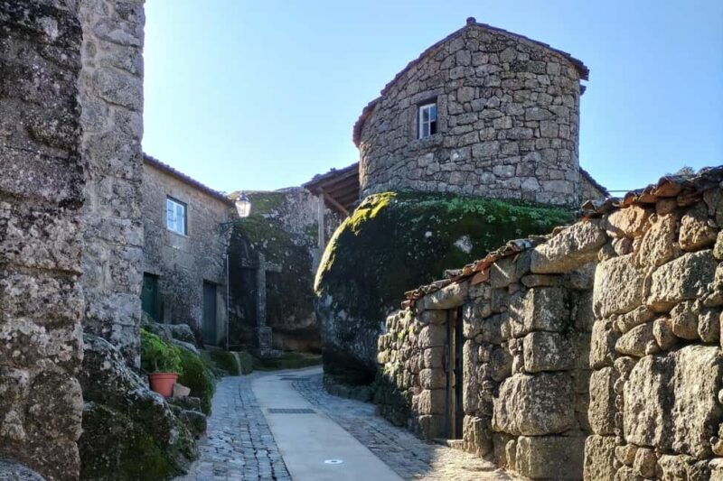 Monsanto (TV Game of Thrones): Private Day Tour from Lisbon - Who Will Love This Tour?