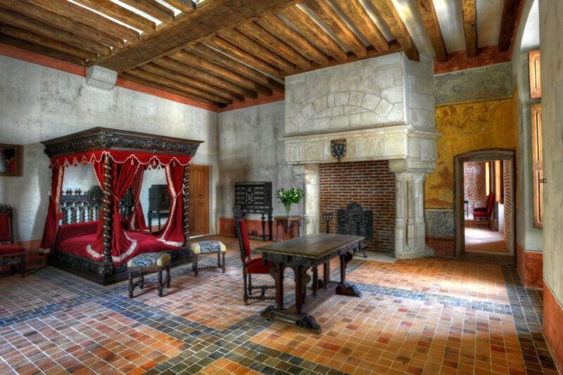 Mont Saint-Michel & Chateaux Country 3-Day Tour from Paris - FAQ