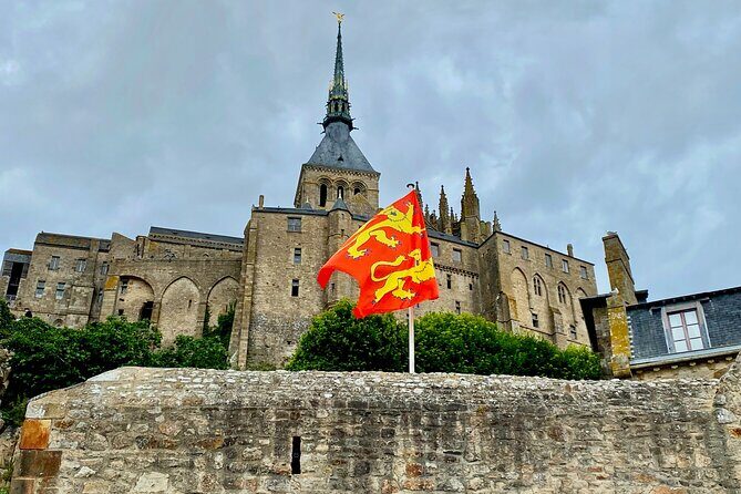 Mont Saint-Michel Small-group by Minivan from Paris with Calvados - Discover the Charm of Mont Saint-Michel on a Small-Group Day Trip from Paris