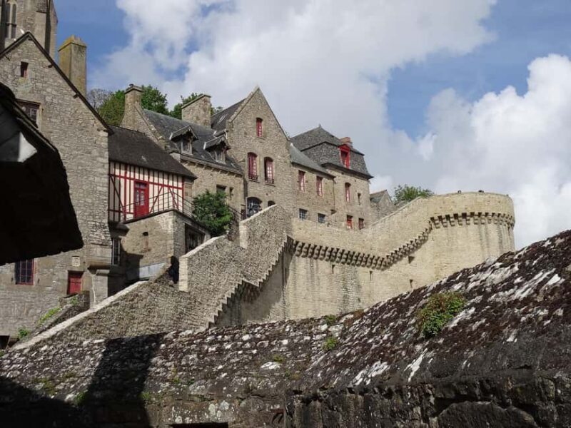 Mont Saint-Michel - VIP Private luxury van trip from Paris - Key Points
