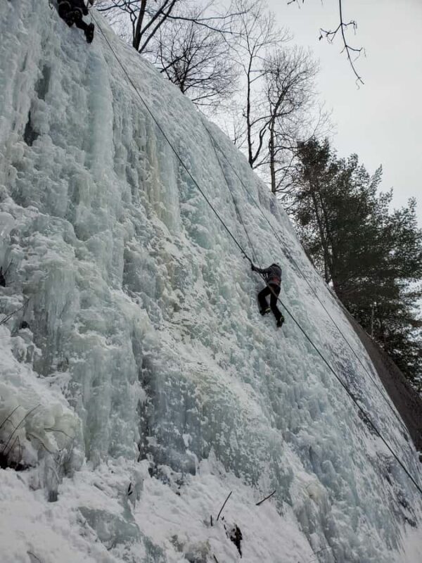 Mont-Tremblant: Ice Climbing Full Day Lesson with Guide - Practical Details