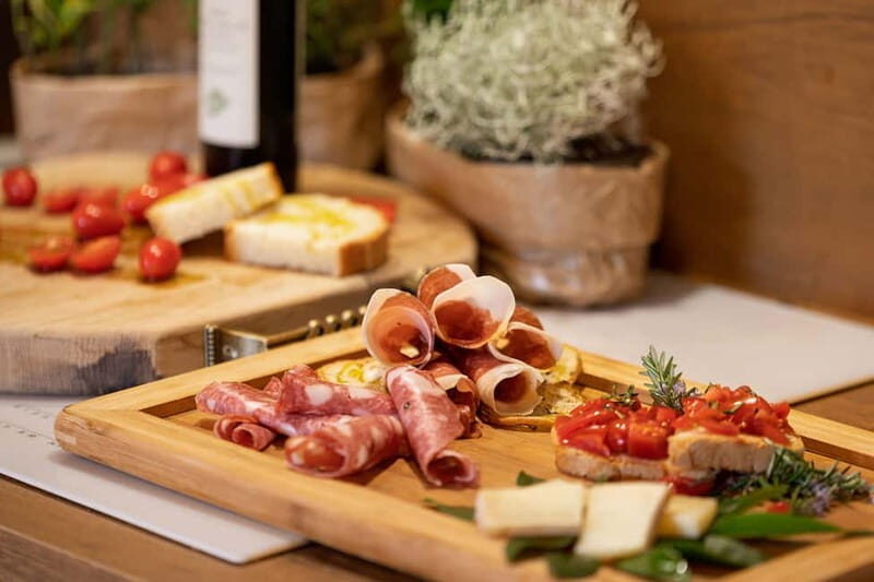 Montalcino: Vinyard Tour with Vertical Brunello Tasting - What Makes This Tour Stand Out