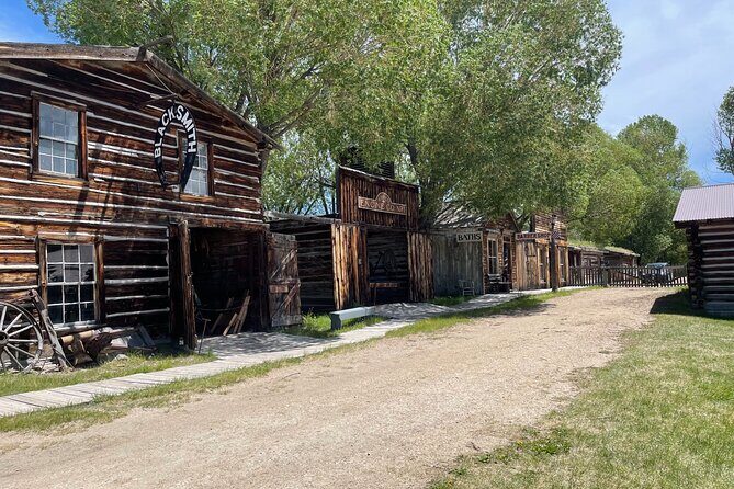 Montana Old West Ghost Towns Private VIP Tour - From West Yellowstone MT - An In-Depth Look at the Montana Old West Ghost Towns Private VIP Tour