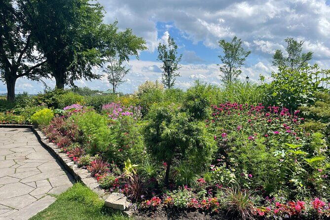 Montcalm & St. Jean Baptiste districts walking tour (2,5h) - Who Will Love This Tour?