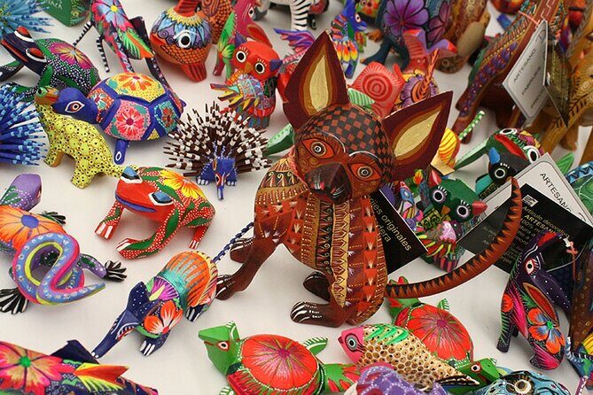 Monte Albán, Black Pottery and Alebrijes Full Day Tour. - Artisans and Crafts: Alebrijes and Black Pottery