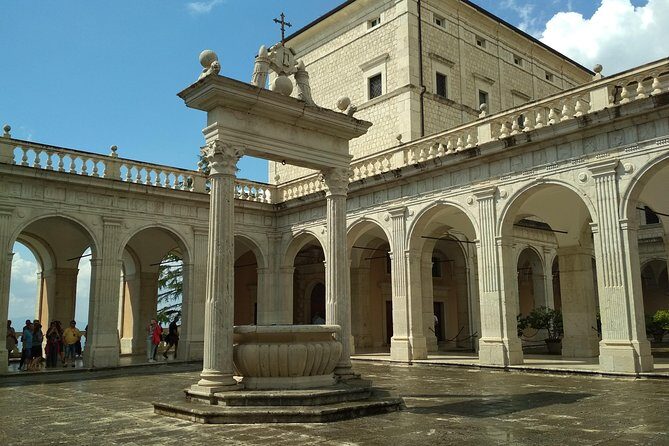 Monte Cassino Battlefield tour by Anna Priora historianguide - FAQ