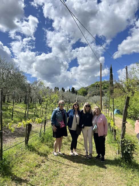 Montepulciano: Pig Farm Tour with Traditional Lunch - Key Points
