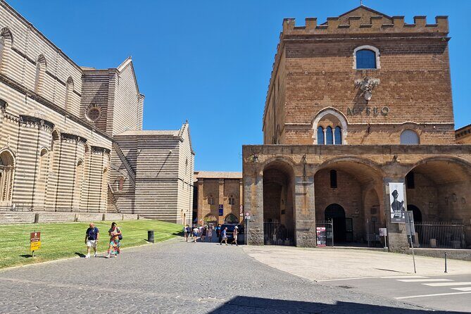 Montepulciano Wine Tasting and Orvieto Private Day Tour from Rome - FAQs