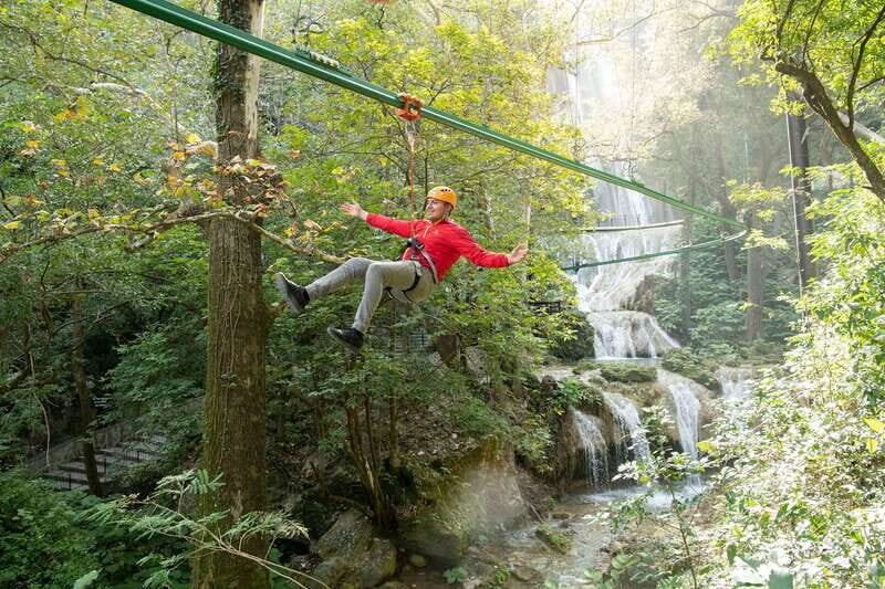 Monterrey,NL: IBO Roller Zip in Cola de Caballo - Key Points